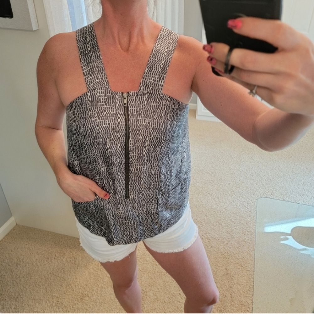 Erica Davies Zip Front Silk Cami Tank Shirt Size 8 NWT Gray & Black Geometric